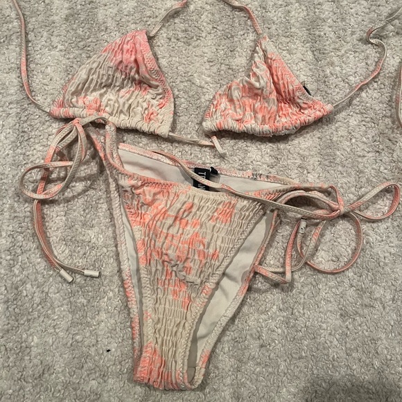 Triangl bikini set - Picture 2 of 6